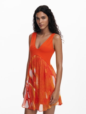 Desigual Mekko värissä oranssi: etupuoli