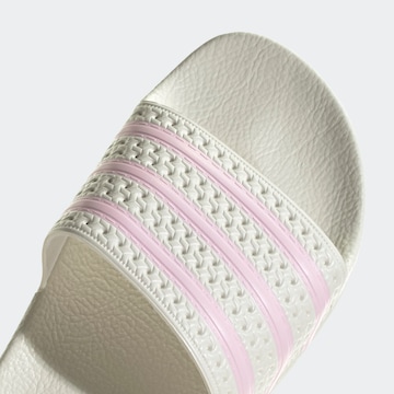 ADIDAS ORIGINALS Muiltjes 'Adilette' in Wit