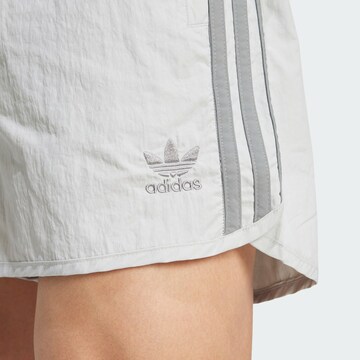 ADIDAS ORIGINALS Обычный Штаны 'Adicolor Classics Sprinter' в Серый