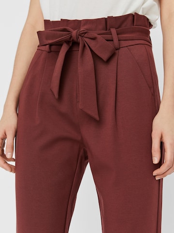 VERO MODA Slimfit Bandplooibroek 'Eva' in Bruin