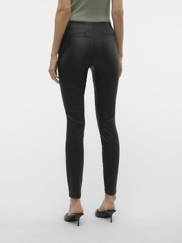 VERO MODA Skinny Jeans 'RONDA' in Zwart
