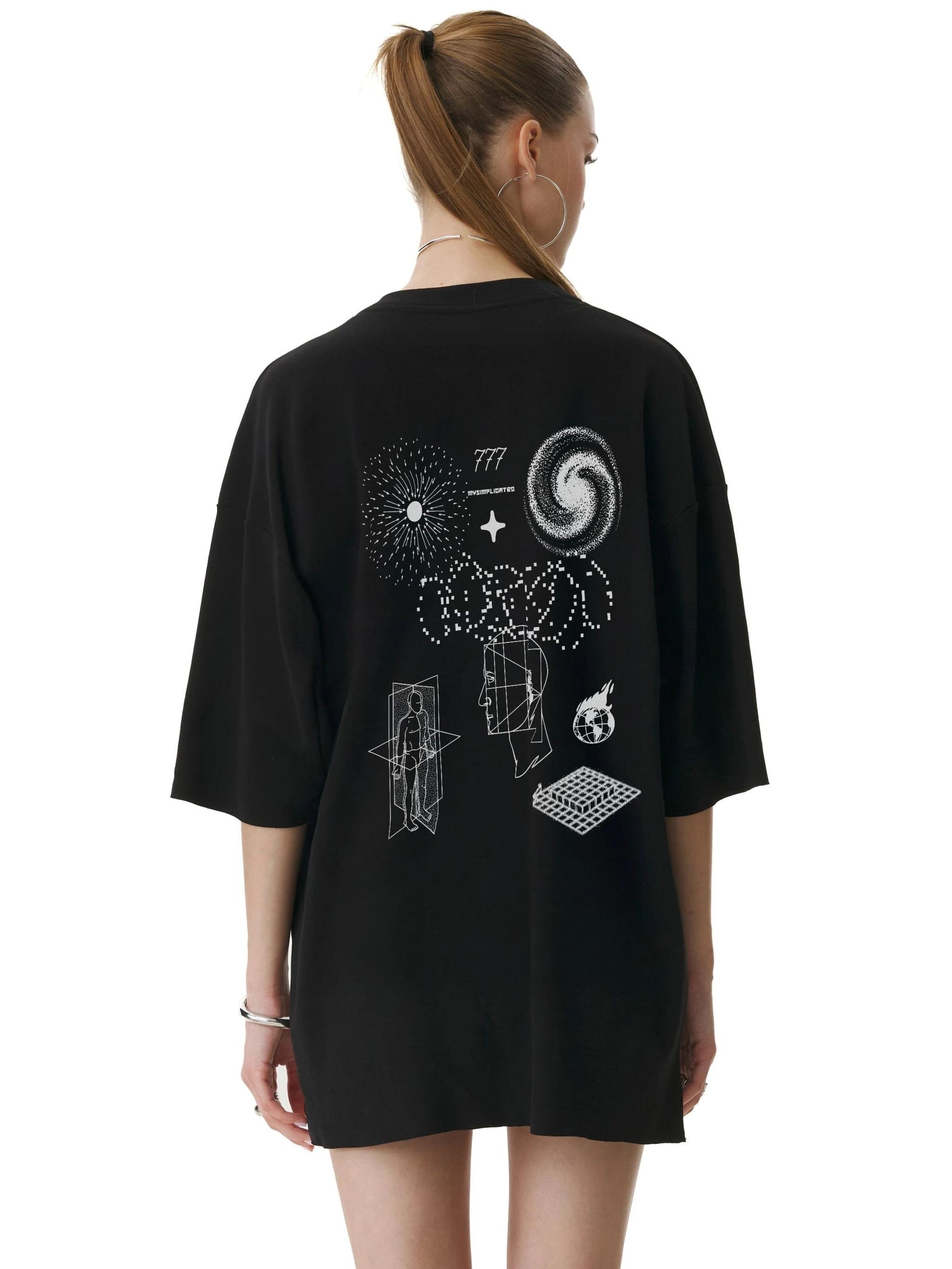 mysimplicated Oversized shirt 'Cotton T-shirt 777' in Zwart: voorkant