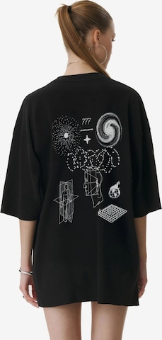 mysimplicated Oversized tričko 'Cotton T-shirt 777' – černá: přední strana