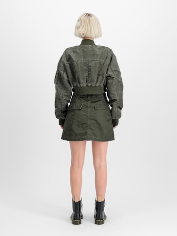 ALPHA INDUSTRIES Rock in Grün