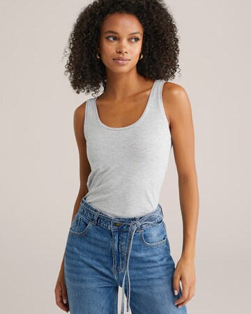 WE Fashion Top – šedá: přední strana