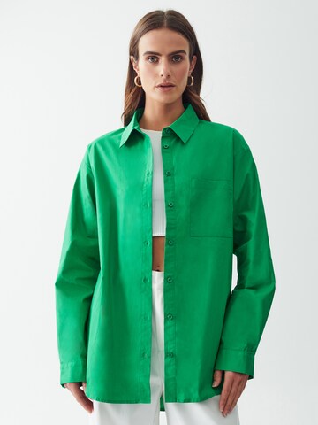 Calli Blouse in Groen: voorkant