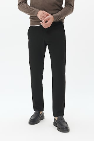 Matinique Slimfit Hose 'Pristu' in Schwarz: Vorderseite