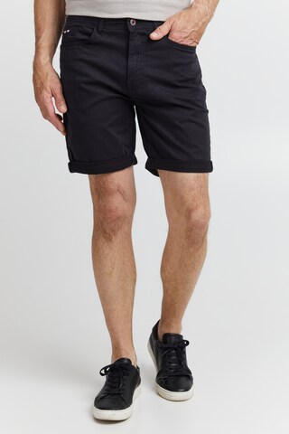 FQ1924 Regular Shorts 'JOSH' in Schwarz: predná strana