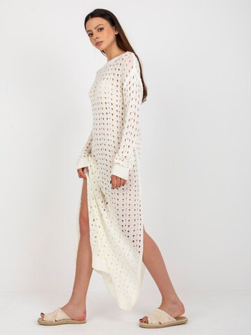 Madnezz House Kleid in Beige