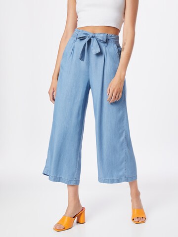 Tally Weijl Pleat-Front Pants in Blue: front