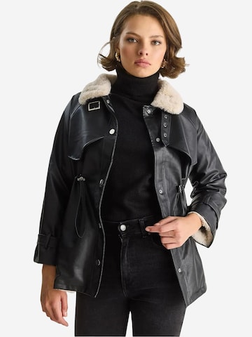 Giacca invernale di Bianco Lucci in nero: frontale