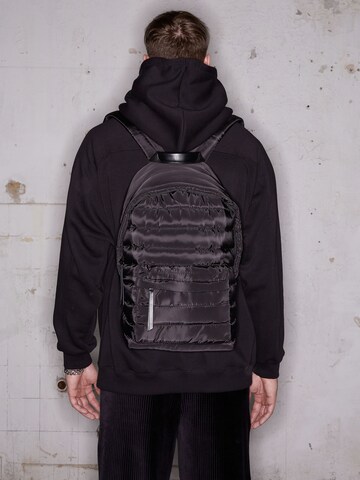 ABOUT YOU x Rewinside Backpack 'Henning' in Black