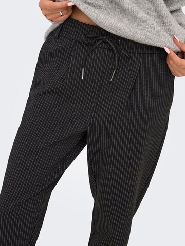 Effilé Pantalon à pince 'ONLPoptrash-Jill' ONLY en gris