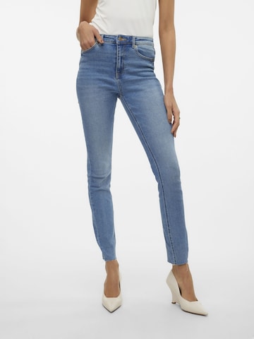 regular Jeans 'Sophia' di VERO MODA in blu: frontale