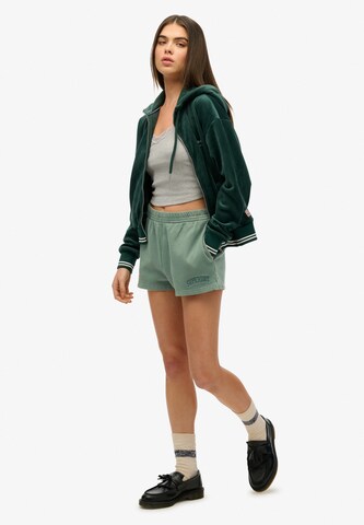 Superdry Regular Trousers in Green