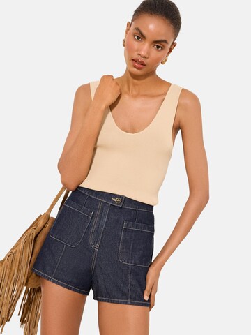 Lipsy Regular Jeans in Blue: front