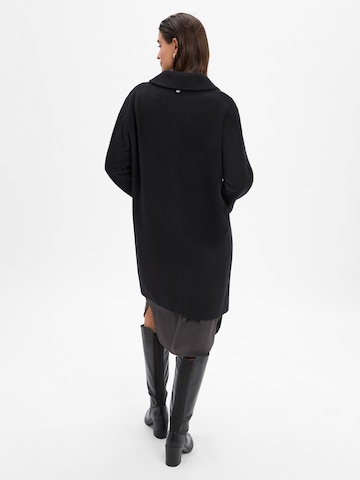Manteau mi-saison Marc Cain en noir