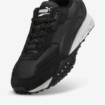 Baskets basses 'Blacktop Rider' PUMA en noir