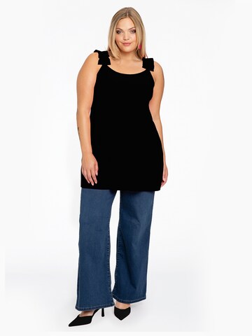 YOEK Top in Black