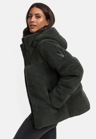 Veste fonctionnelle 'Kaguraa 16' MARIKOO en vert