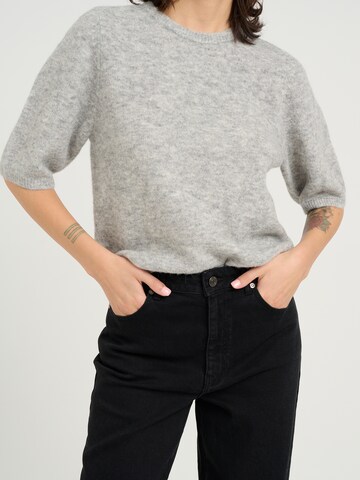 Gestuz - Jersey 'AlphaGZ' en gris