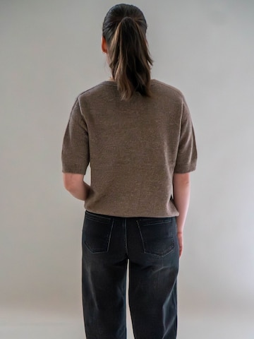 WEARABLE STORIES Pullover 'Rune' in Grau