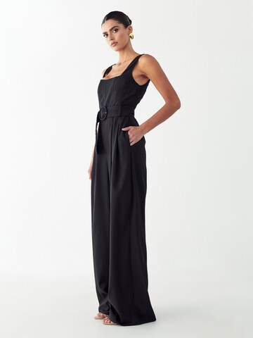 Tuta jumpsuit 'Annika' di Willa in nero