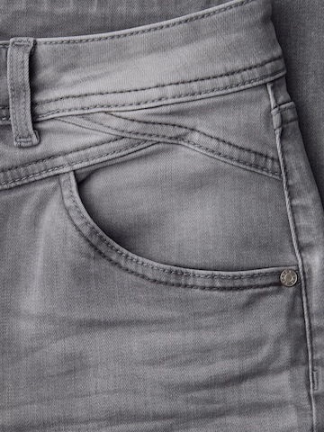 STREET ONEWide Leg/ Široke nogavice Traperice 'Emee' - siva boja