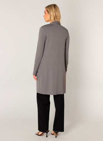 BASE LEVEL Knit Cardigan in Grey