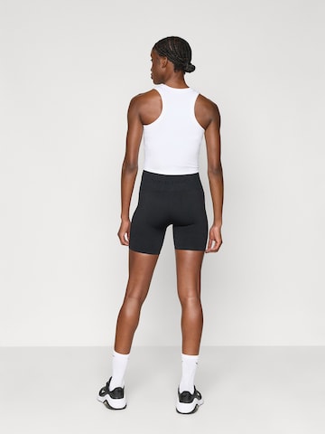 NIKESkinny Sportske hlače - crna boja