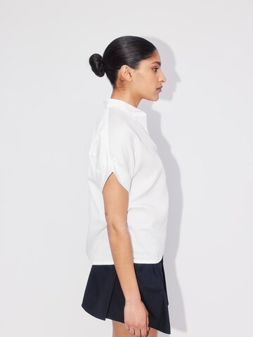 Wiederbelebt Blouse in White