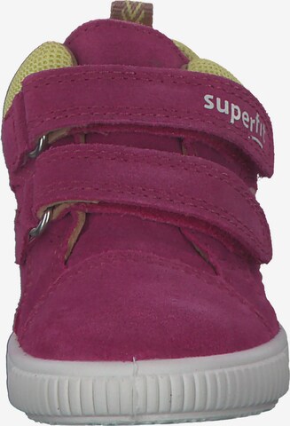 Chaussure basse 'Moppy' SUPERFIT en rose