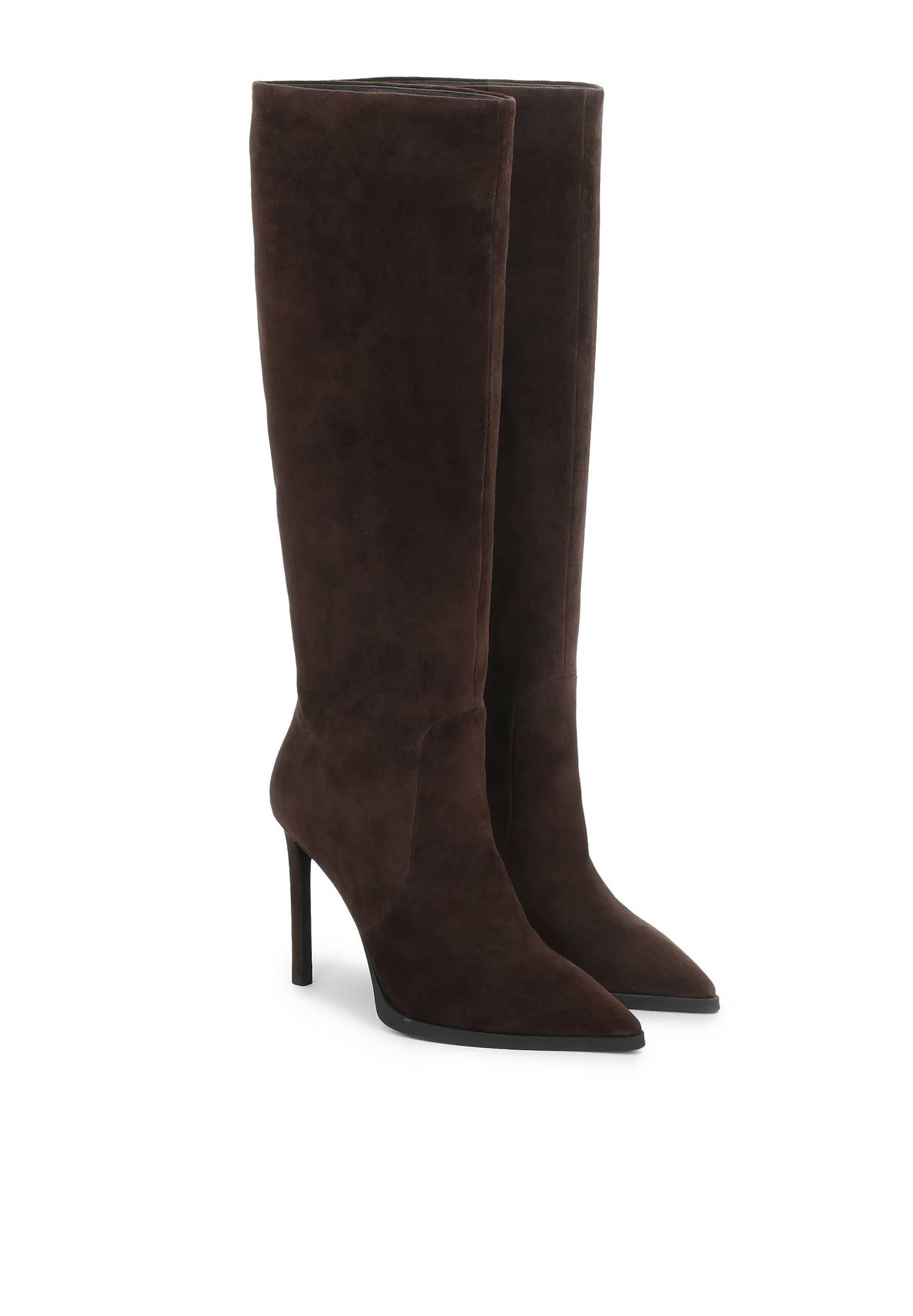 Cizme de la Kazar pe maro