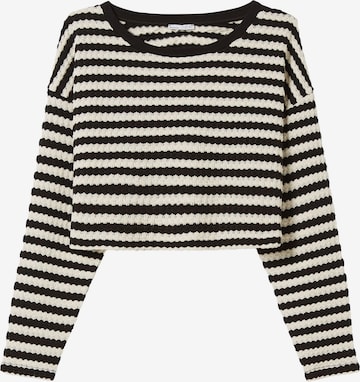 Bershka Sweater in Black: front