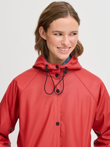 Veste mi-saison b.young en rouge