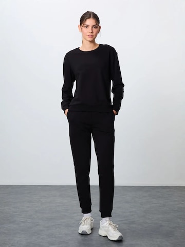 Tommy Life - Fato de jogging em preto: frente