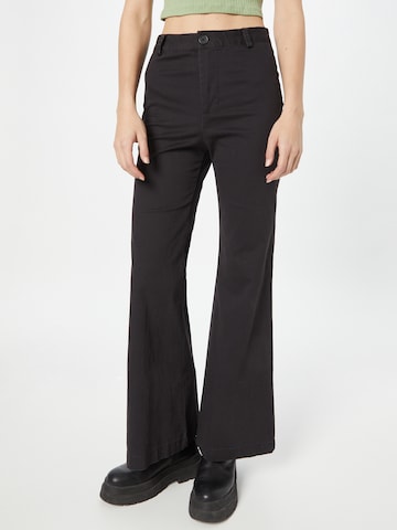 Cotton On - Acampanado Pantalón 'CODY' en negro: frente