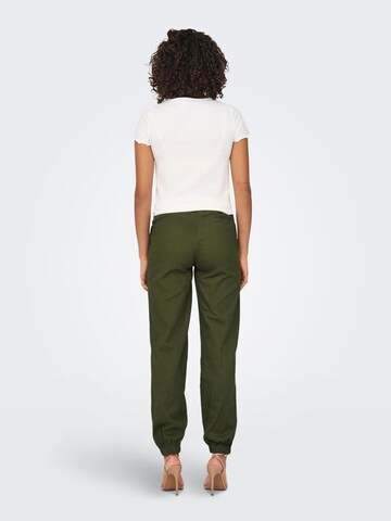 Effilé Pantalon Only Maternity en vert