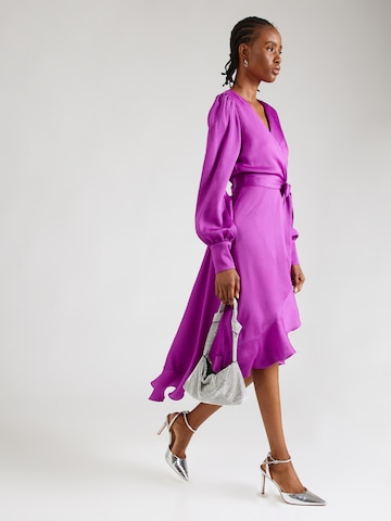 Robe de cocktail SWING en violet