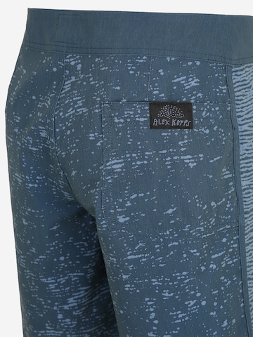 QUIKSILVER Szorty kąpielowe do kolan 'OG SCALLOP BLANK CANVAS 18' w kolorze niebieski