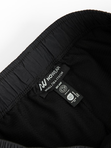 NoWear Badeshorts i sort