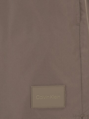 Shorts de bain Calvin Klein Swimwear en marron