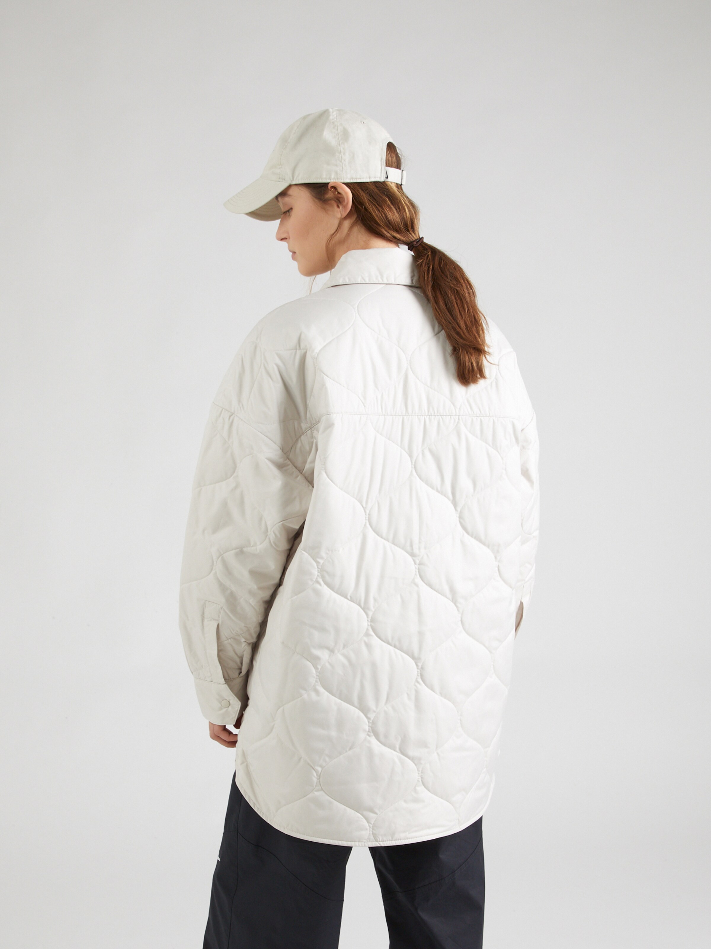 Nike lightweight quilted jacket new arrivals