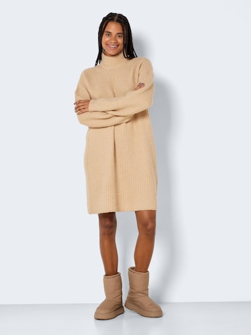 Noisy may Knitted dress 'Boo' in Beige