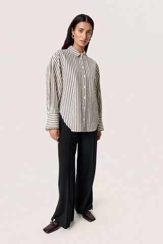 SOAKED IN LUXURY Bluse 'Toledo' i brun