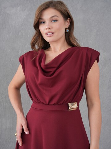 Robe WOMAN VISION en rouge