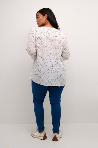 Camicia da donna 'Ami' di KAFFE CURVE in bianco