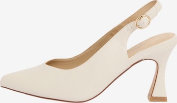 Escarpins à bride arrière Friends Like These en beige : devant
