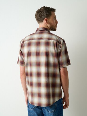 Next Regular Fit Hemd in Rot