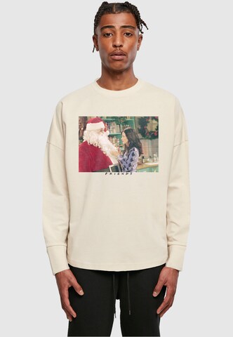 ABSOLUTE CULT Shirt 'Friends - Santa Chandler' in Beige: front